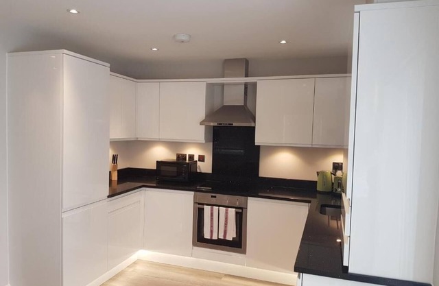 Lovely 2-Bed Apartment in Brentwood