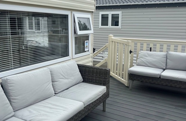 Lovely 2-Bed Cabin in Birchington