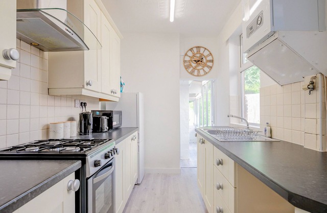 Lovely 2 Bed Home in Birmingham.