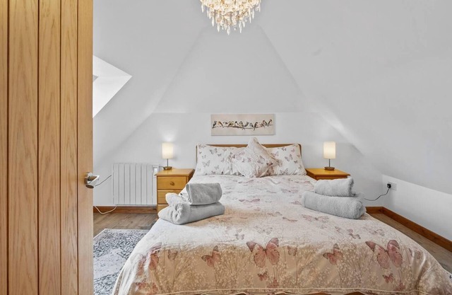 Lovely 2-Bed House in Canterbury