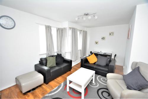 Lovely 2 Bedroom Condo in Greater London