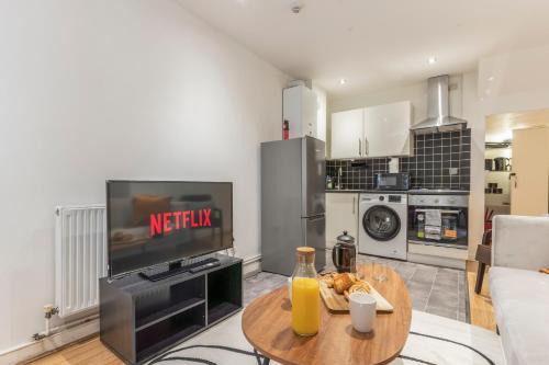Lovely 2 Bedroom Flat, North LDN