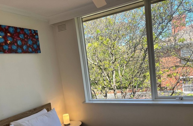 Lovely 2 Bedroom Unit with HotTub,FreeWiFi Netflix