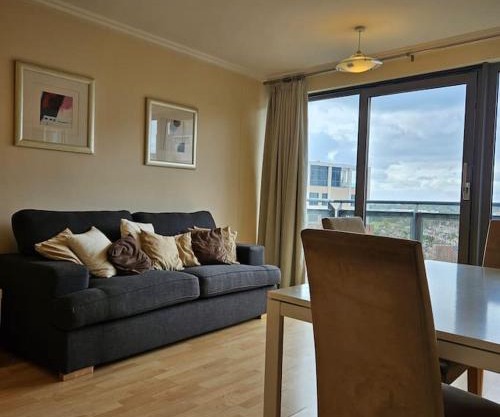 Lovely 2bed 2bath flat in North Acton