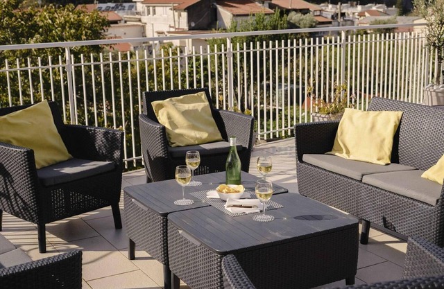 Lovely 3-bed House in Sorrento for Families