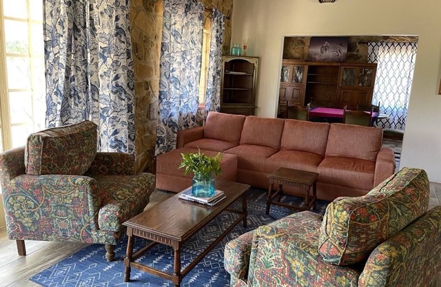 Lovely 3 bed house in Juliasdale - 2273