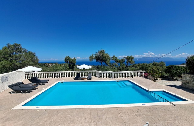Lovely 3-bedroom villa in Paxos0