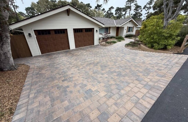 Lovely 4-bedroom building in Del Monte Forest