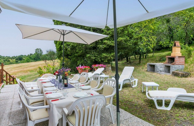 Apartamento con piscina, WIFI, TV, terraza, mascotas permitida, vista panorámica, aparcamiento