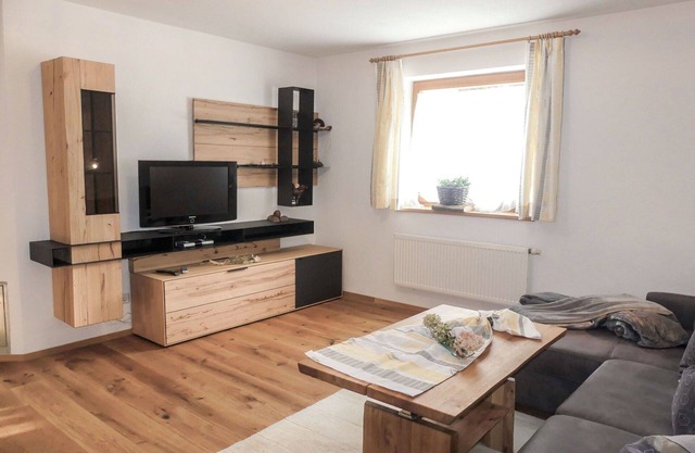 Precioso apartamento para 8 personas con WIFI, TV, patio, mascotas permitida y aparcamiento
