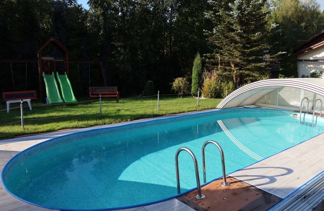Hermoso apartamento para 4 personas con WIFI, piscina, TV, patio y aparcamiento