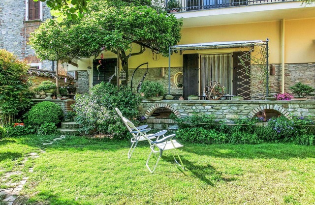 Bonito apartamento para 4 personas con WIFI, TV, patio, mascotas permitida y aparcamiento
