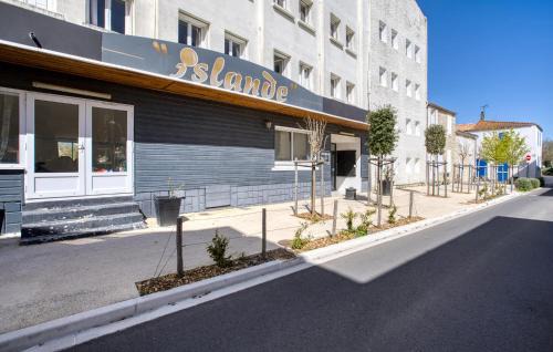 Lovely Apartment In Le Château-D'oléron