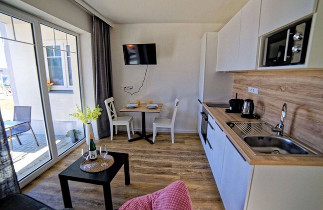 Precioso apartamento con WIFI, bañera de hidromasaje, TV, terraza, mascotas permitida, aparcamiento