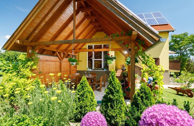 Bonito apartamento para 4 personas con WIFI, A/C, TV, terraza y aparcamiento