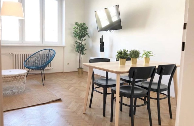 Lovely Apartment directly at Naschmarkt