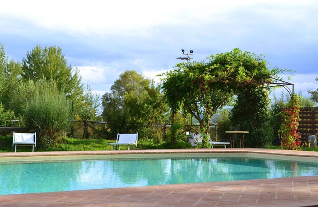 Acogedor apartamento para 6 personas con WIFI, piscina, TV, terraza y aparcamiento