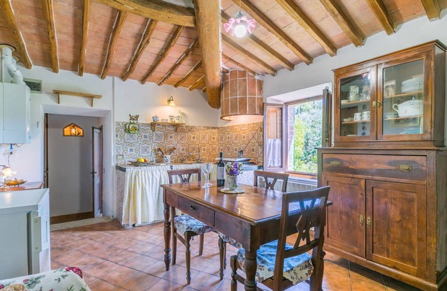 Lovely apartment for 2 guests with WIFI, TV and parking