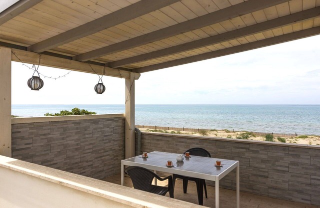 Hermoso apartamento para 3 personas con A/C, TV, terraza y aparcamiento