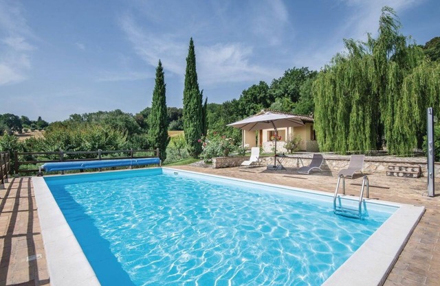 Bonito apartamento para 3 personas con A/C, piscina, WIFI, TV, vista panorámica y aparcamiento
