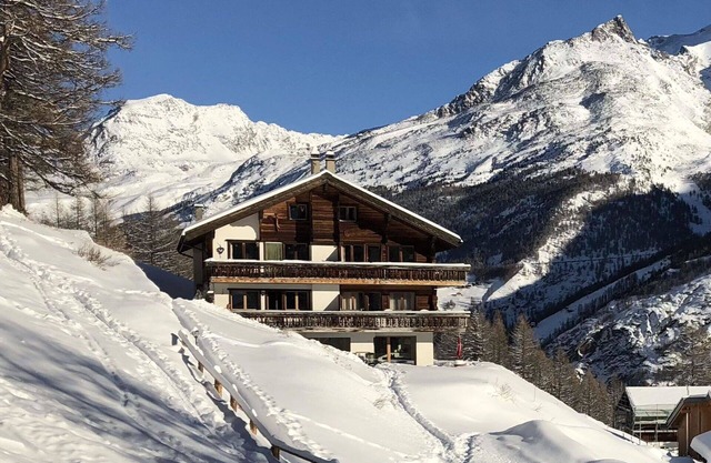 Lovely apartment for 4 people with WIFI and balcony