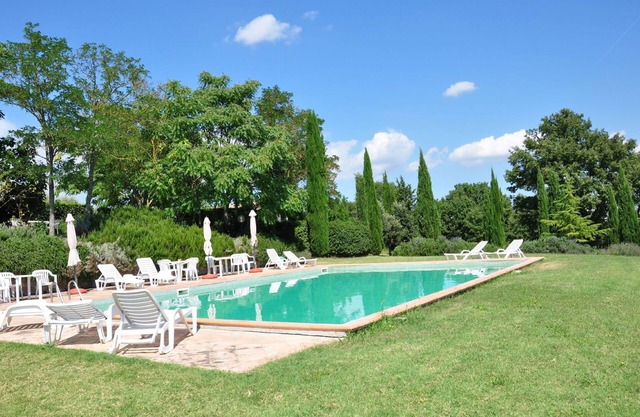 Hermoso apartamento con WIFI, piscina, TV, mascotas permitida, vista panorámica y aparcamiento