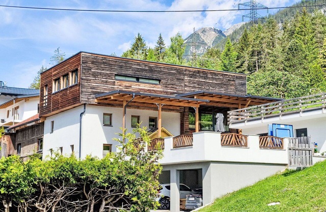 Precioso apartamento para 5 personas con WIFI, TV, patio, mascotas permitida y aparcamiento