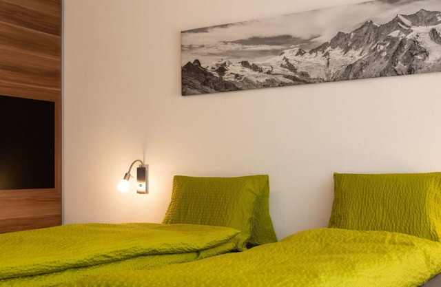 Lovely apartment for 5 guests with WIFI, TV and balcony