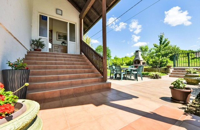 Precioso apartamento para 6 personas con A/C, WIFI, TV, terraza y aparcamiento