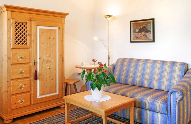 Hermoso apartamento con A/C, WIFI, piscina, TV, terraza, mascotas permitida y aparcamiento