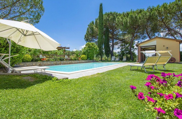 Bonito apartamento para 4 personas con piscina, WIFI, TV, terraza, mascotas permitida y aparcamiento