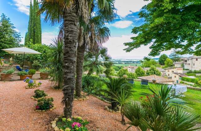 Precioso apartamento con WIFI, TV, patio, mascotas permitida, vista panorámica y aparcamiento