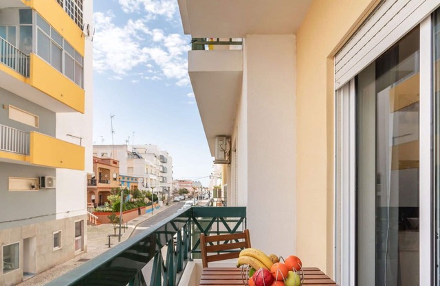 Lovely apartment for 4 guests with WIFI, A/C, TV and terrace