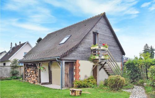 Lovely Apartment In Le Mesnil-Esnard