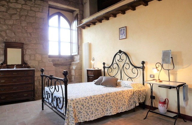 Bonito apartamento en villa para 8 personas con WIFI, TV, patio y aparcamiento
