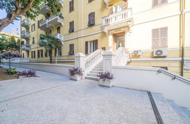 Lovely Apartment In Genova With Wifi