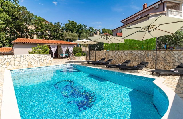 Precioso apartamento en Jadranovo con.