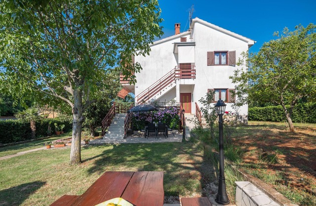 Precioso apartamento en Kastelir con.