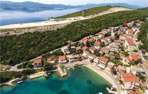 Lovely Apartment In Klek With House Sea View