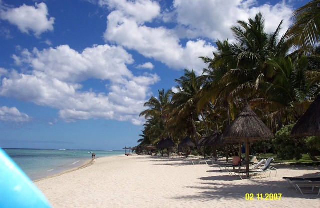 Lovely Apartment in Flic en Flac, Close to the Lovely Beach and all Amenities