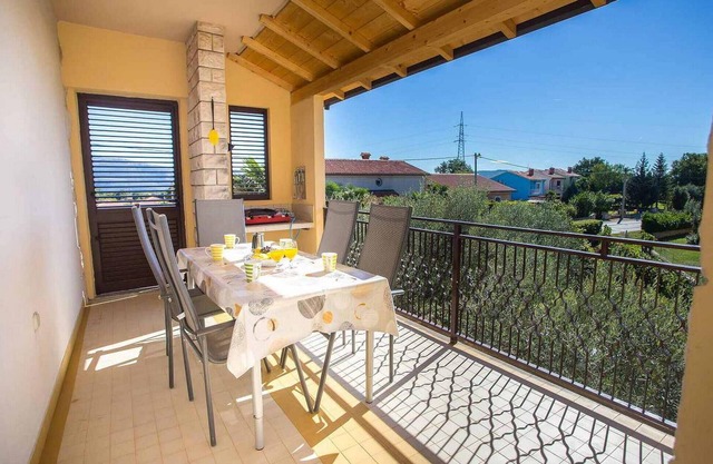 Precioso apartamento en Rabac con WiFi