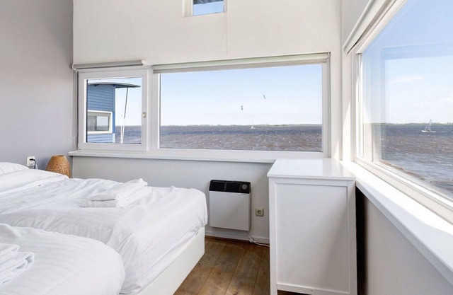 Bonito apartamento en villa para 6 personas con WIFI, TV, terraza y aparcamiento