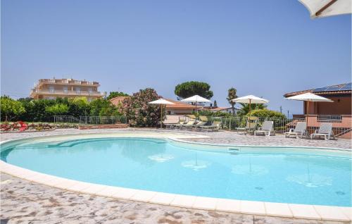 Lovely Apartment In Zambrone With House Sea View