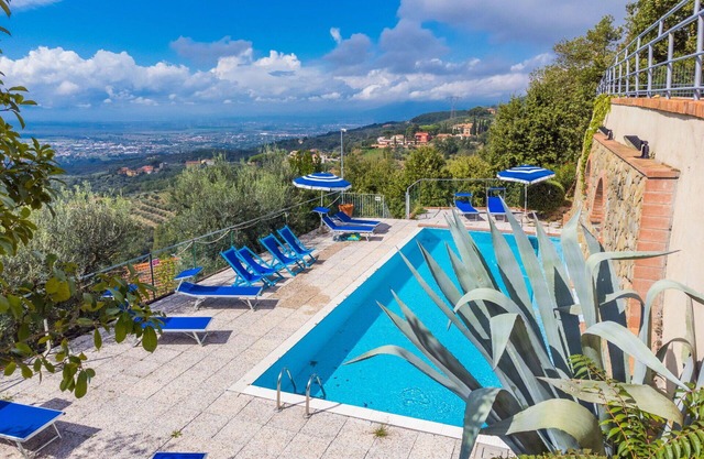 Apartamento con WIFI, piscina, TV, terraza, mascotas permitida, vista panorámica, aparcamiento