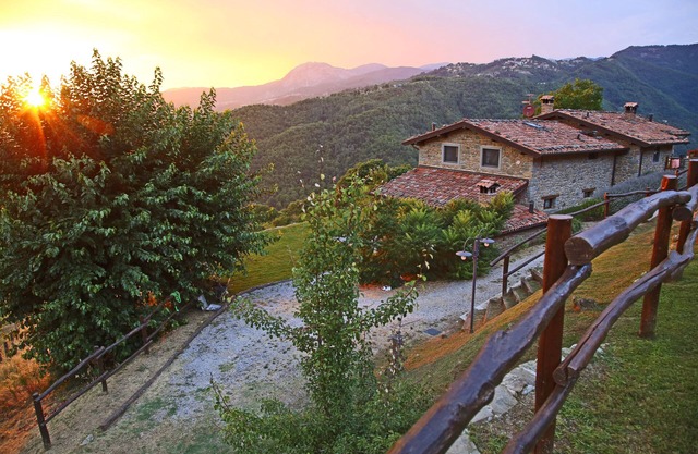 Precioso apartamento en la Toscana tradicional, soleada y panorámica villa de campo.