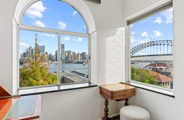 Lovely Apartment with Spectacular Views!