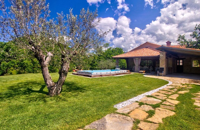 Bonito apartamento con WIFI, piscina privada, A/C, TV, terraza, vista panorámica, aparcamiento