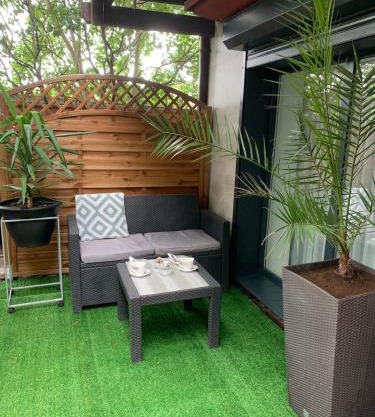 Lovely Apartment with Patio