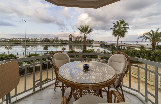 Lovely Apartment with Shared Pool in Konyaalti