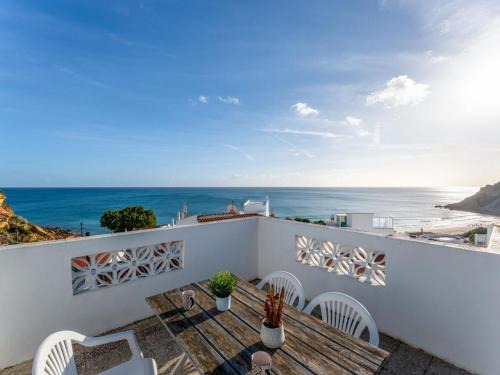 Lovely beach apartment, sea views, rooftop terrace #1974